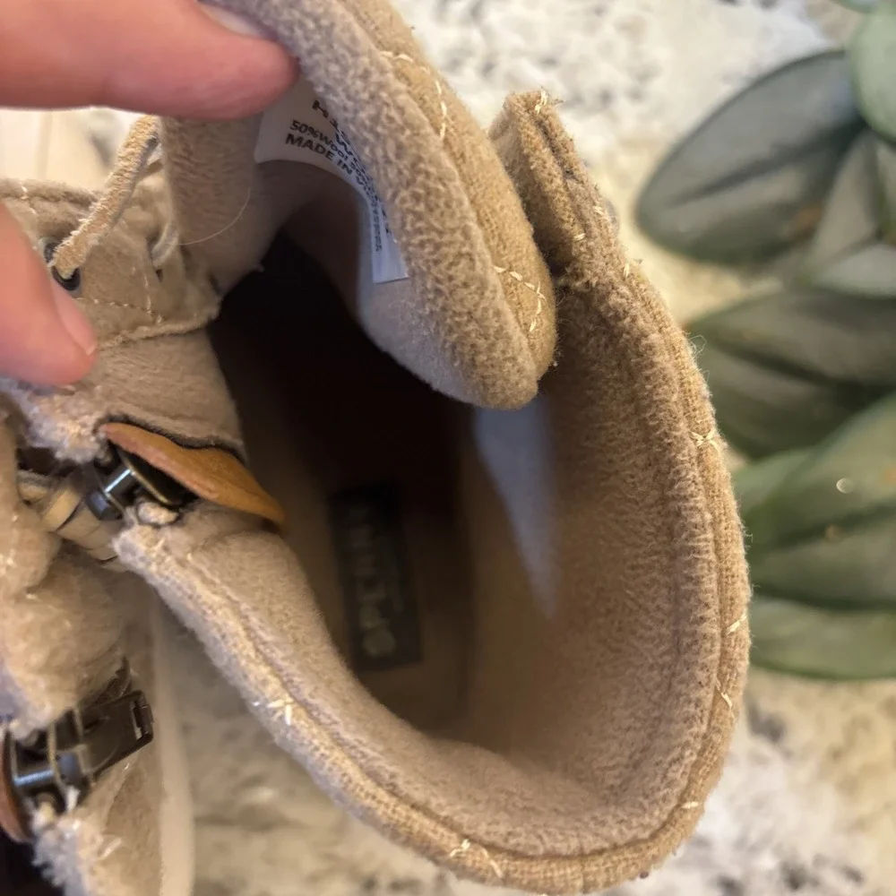 Sperry Saltwater Rain Snow Boots Women's Size 8M Quilted Wool Oyster Shoes